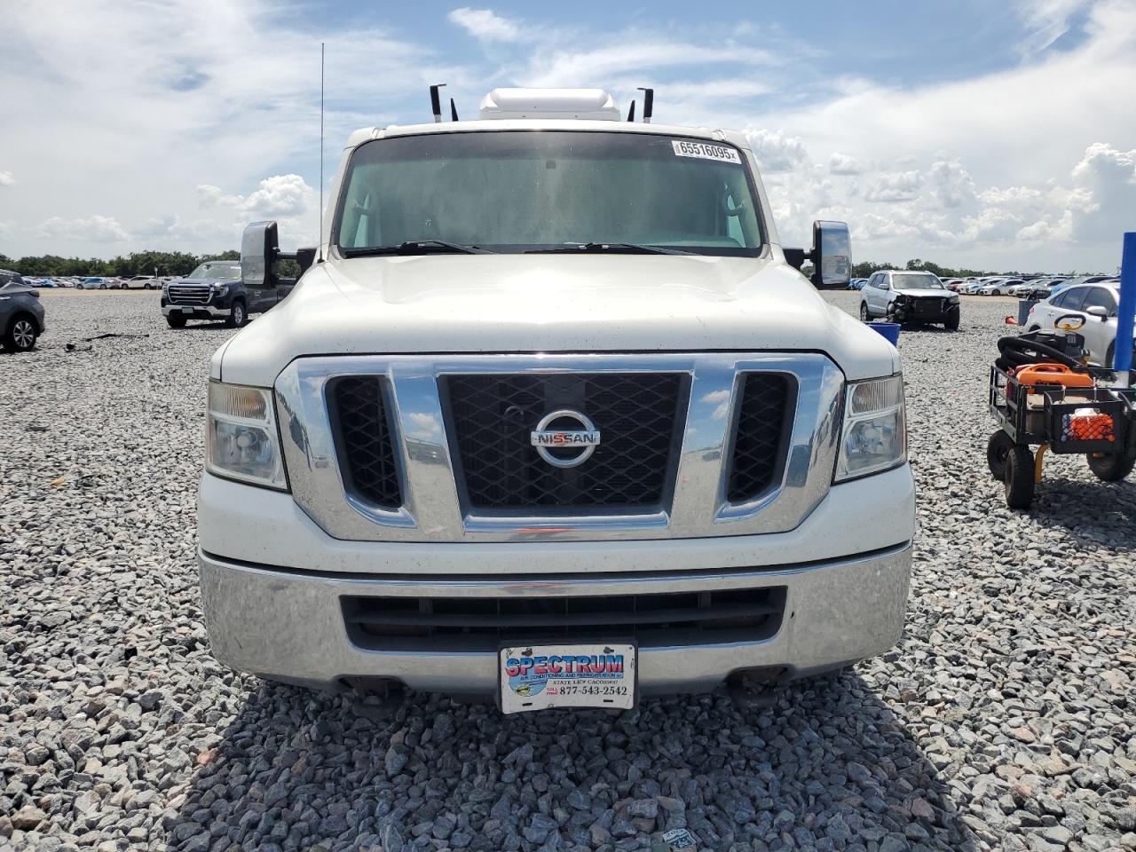 NISSAN NV2500 2500 S