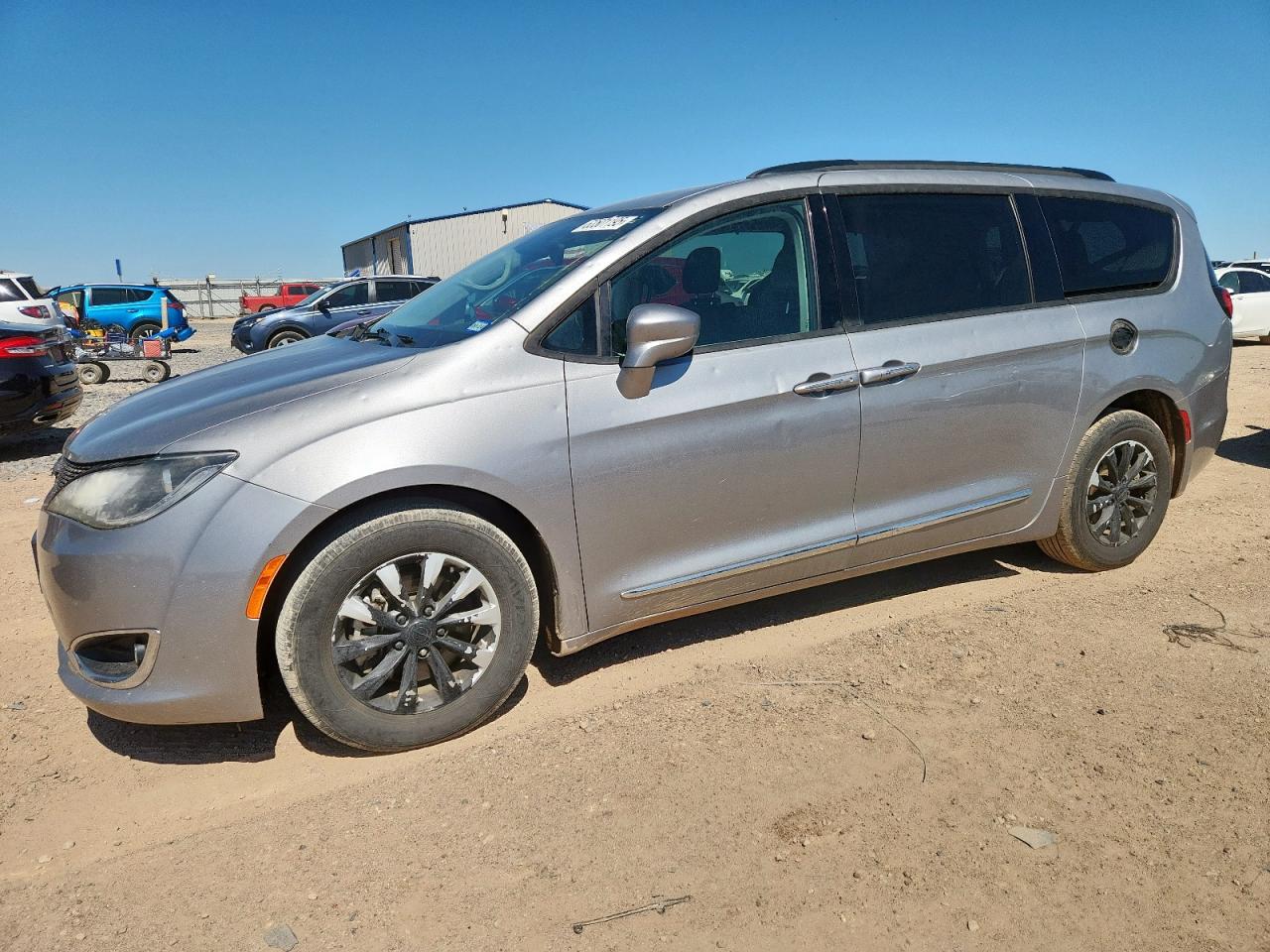 CHRYSLER PACIFICA TOURING L