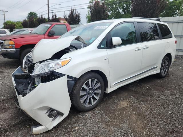 2018 TOYOTA SIENNA XLE - 5TDDZ3DC6JS194075