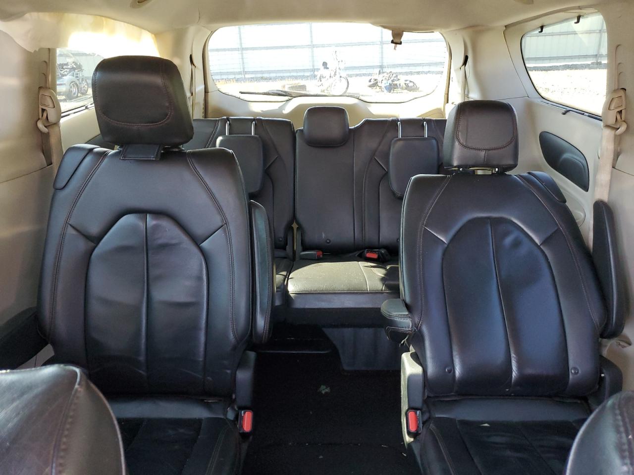 CHRYSLER PACIFICA TOURING L