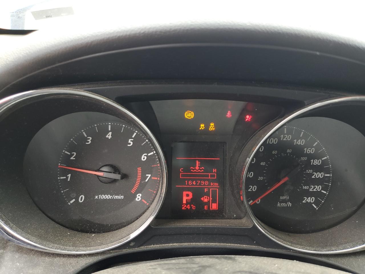 MITSUBISHI OUTLANDER SE