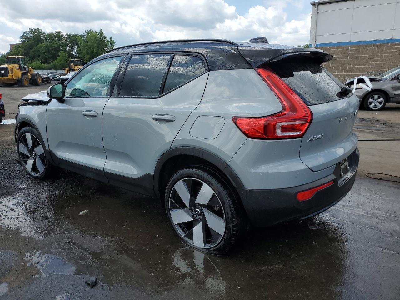 VOLVO XC40 RECHARGE PLUS
