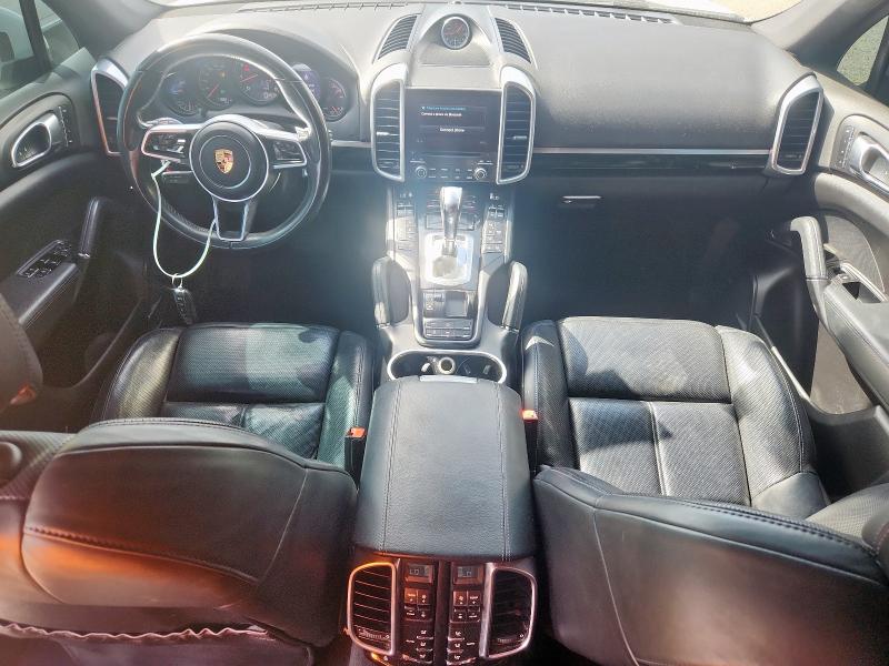 2017 PORSCHE CAYENNE WP1AA2A29HKA81091