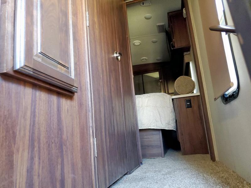 2018 WILDWOOD CARDINAL #3256381366