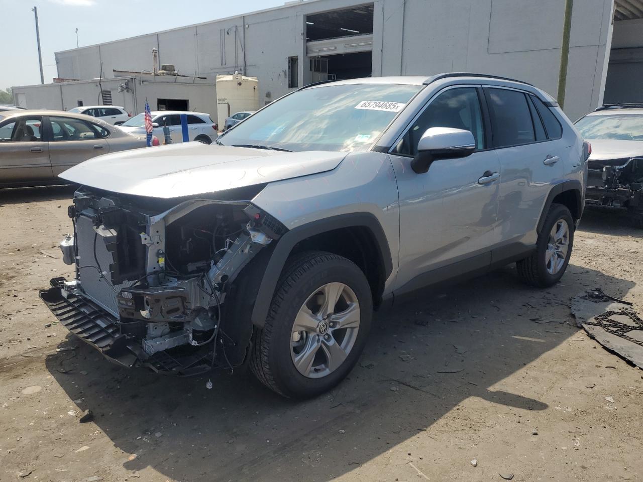 TOYOTA RAV4 XLE