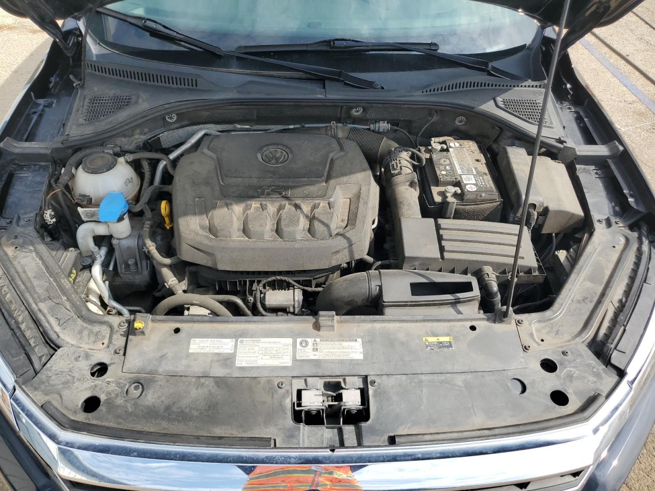 VOLKSWAGEN PASSAT SE