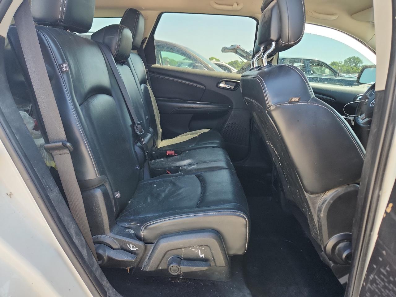 DODGE JOURNEY CROSSROAD