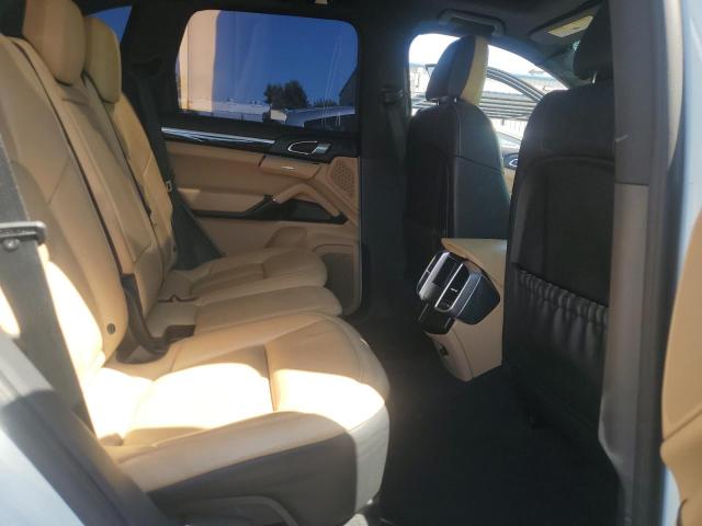 2016 PORSCHE CAYENNE - WP1AA2A24GKA12193