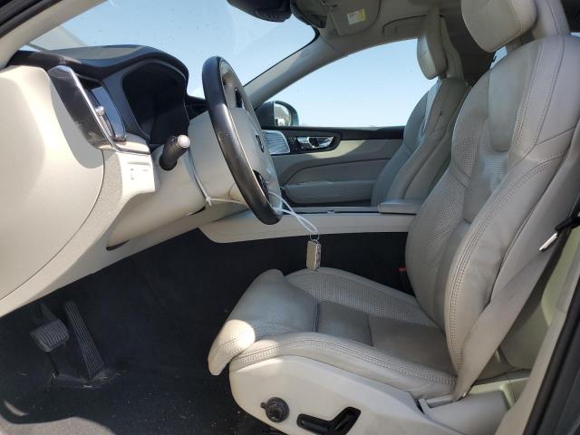 2018 VOLVO XC60 T6 IN YV4A22RL3J1081284