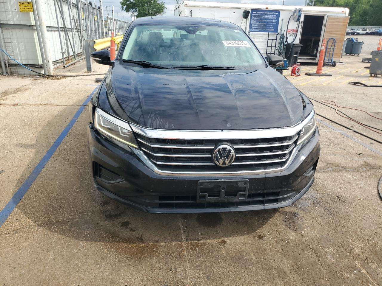 VOLKSWAGEN PASSAT SE