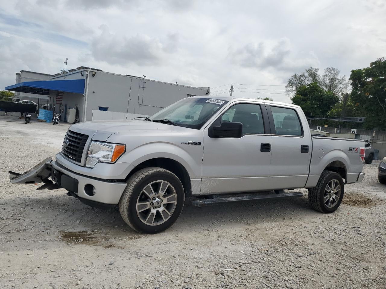 FORD F-150 SUPERCREW