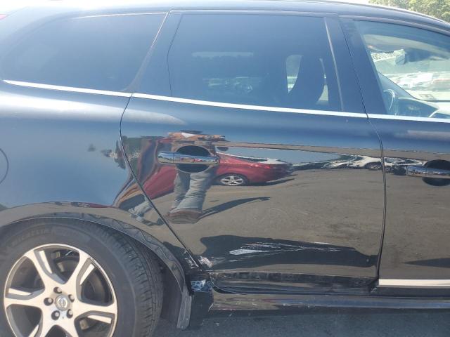 2015 VOLVO XC60 T6 PR YV4902RK1F2674739