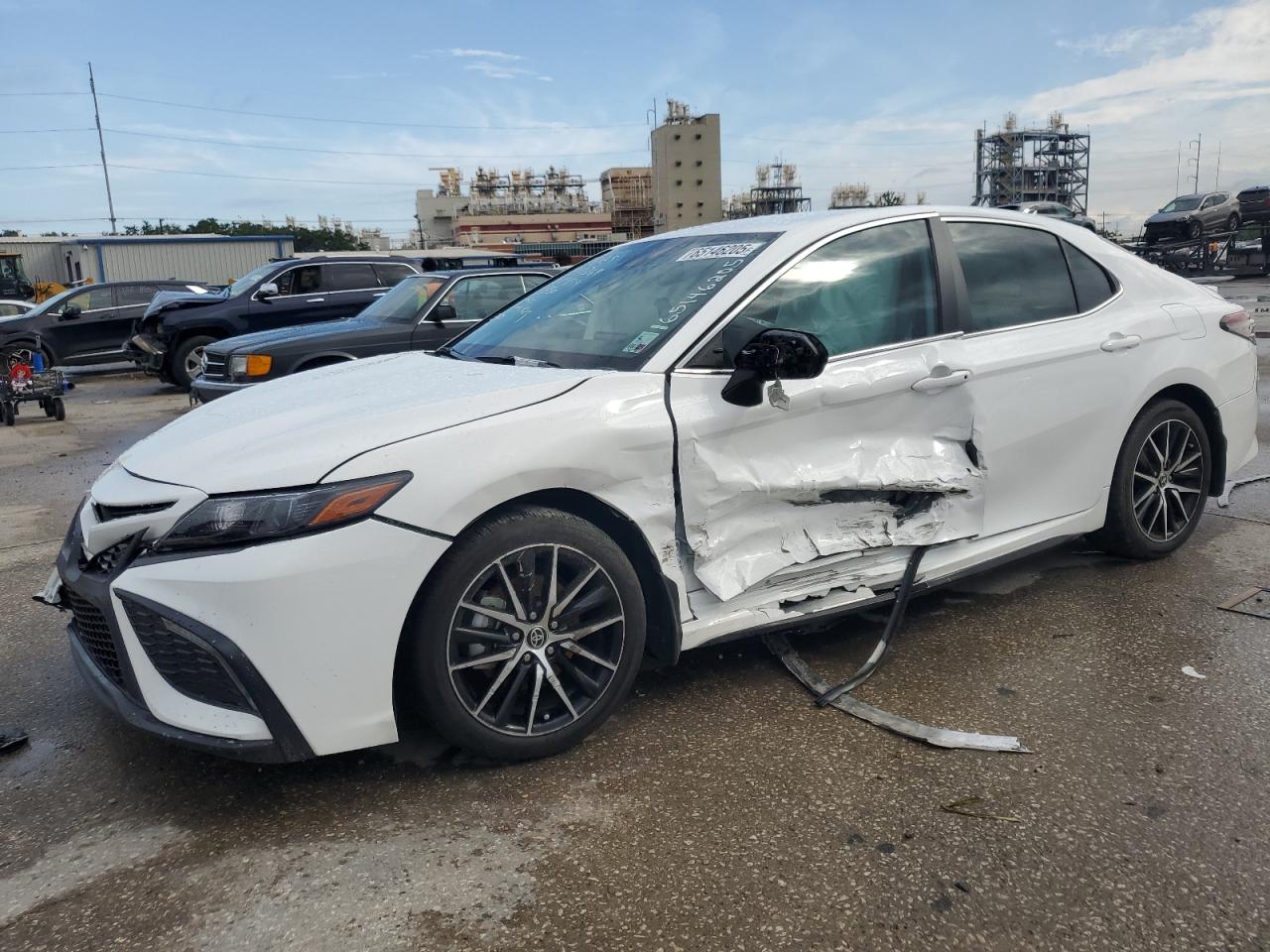 TOYOTA CAMRY SE NIGHT SHADE