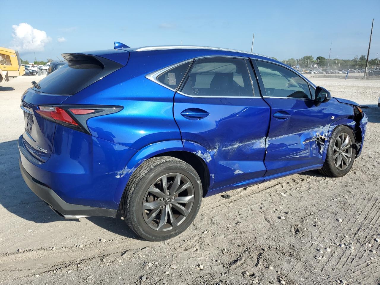 LEXUS NX 200T BASE