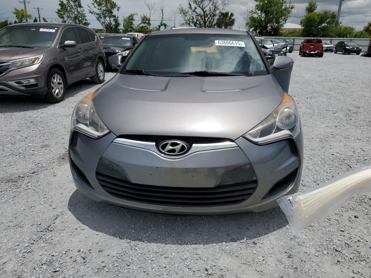Hyundai Veloster 2015
