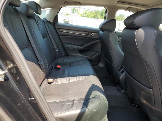 2018 HONDA ACCORD TOU 1HGCV1F95JA142304