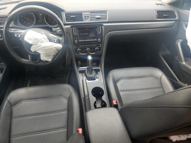 2017 VOLKSWAGEN PASSAT R-L 1VWDT7A37HC029173