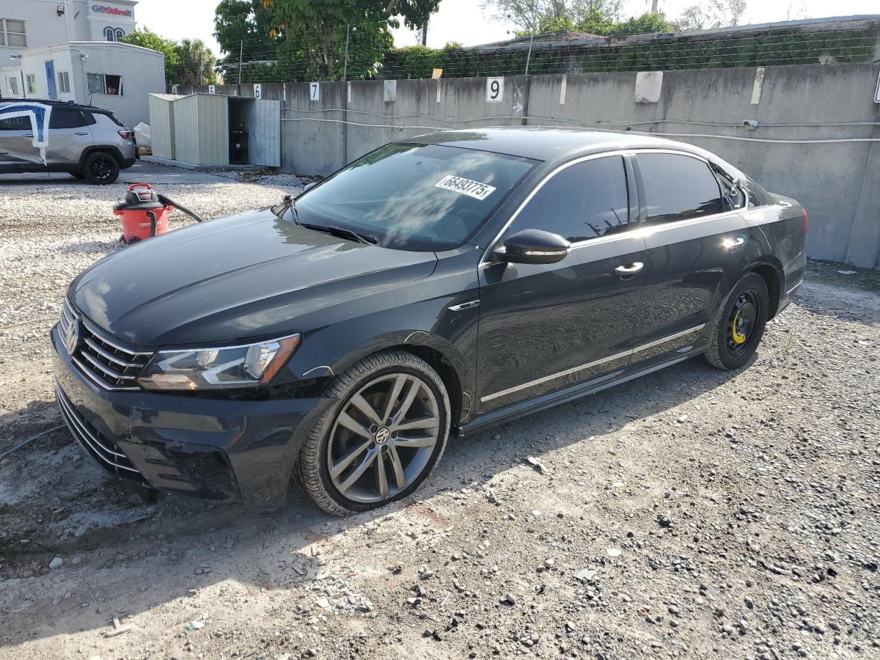 VOLKSWAGEN PASSAT R-LINE