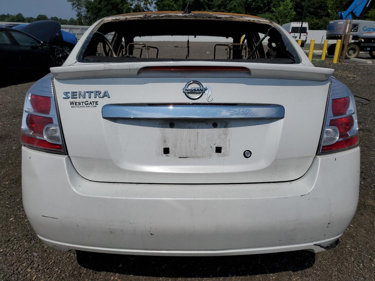 NISSAN SENTRA 2.0