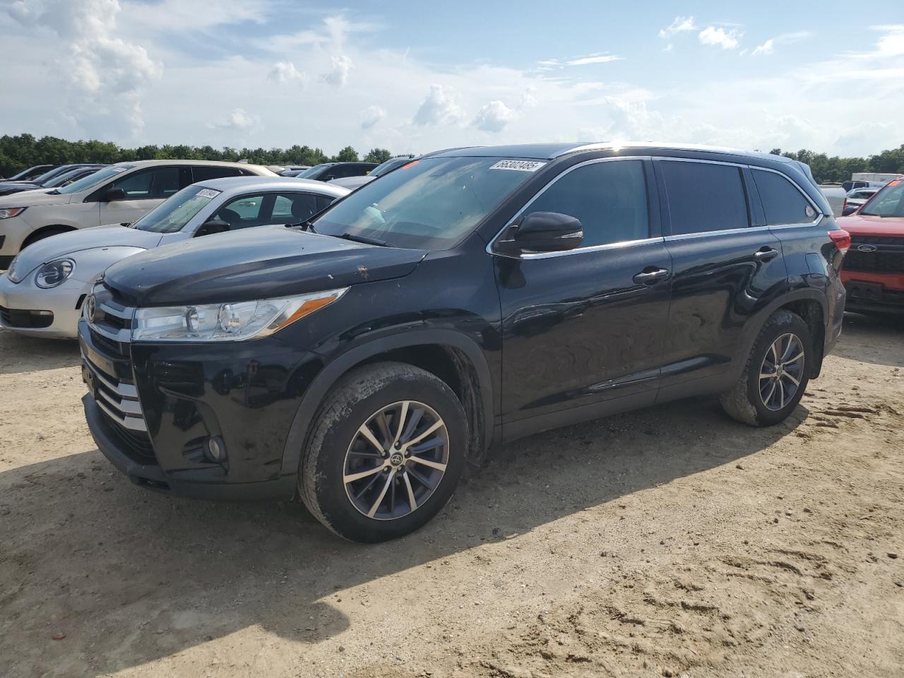 TOYOTA HIGHLANDER SE