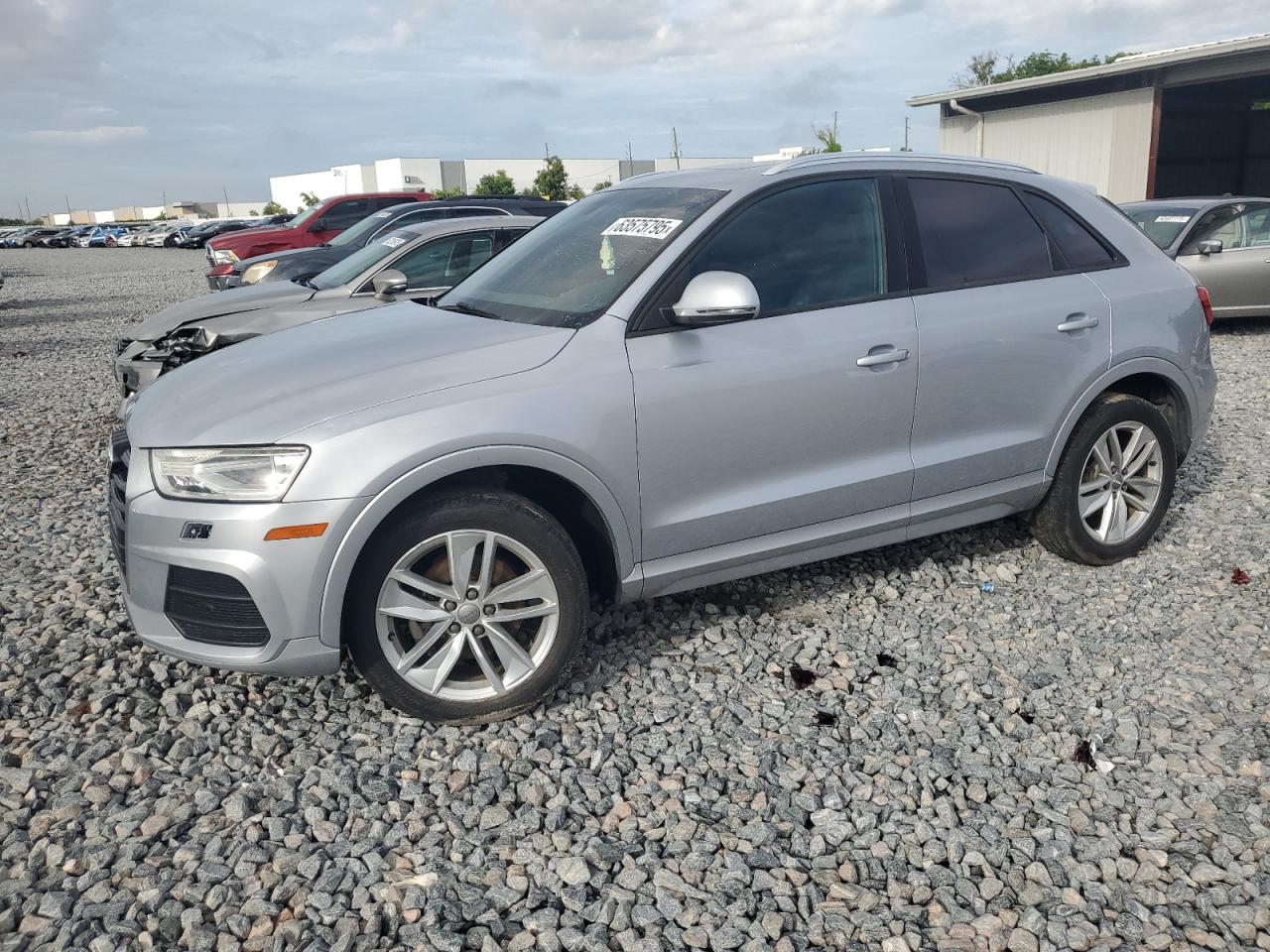 AUDI Q3 PREMIUM