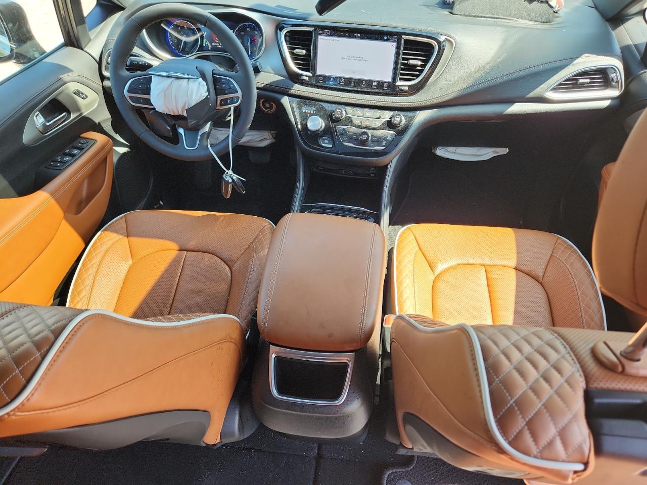 CHRYSLER PACIFICA PINNACLE