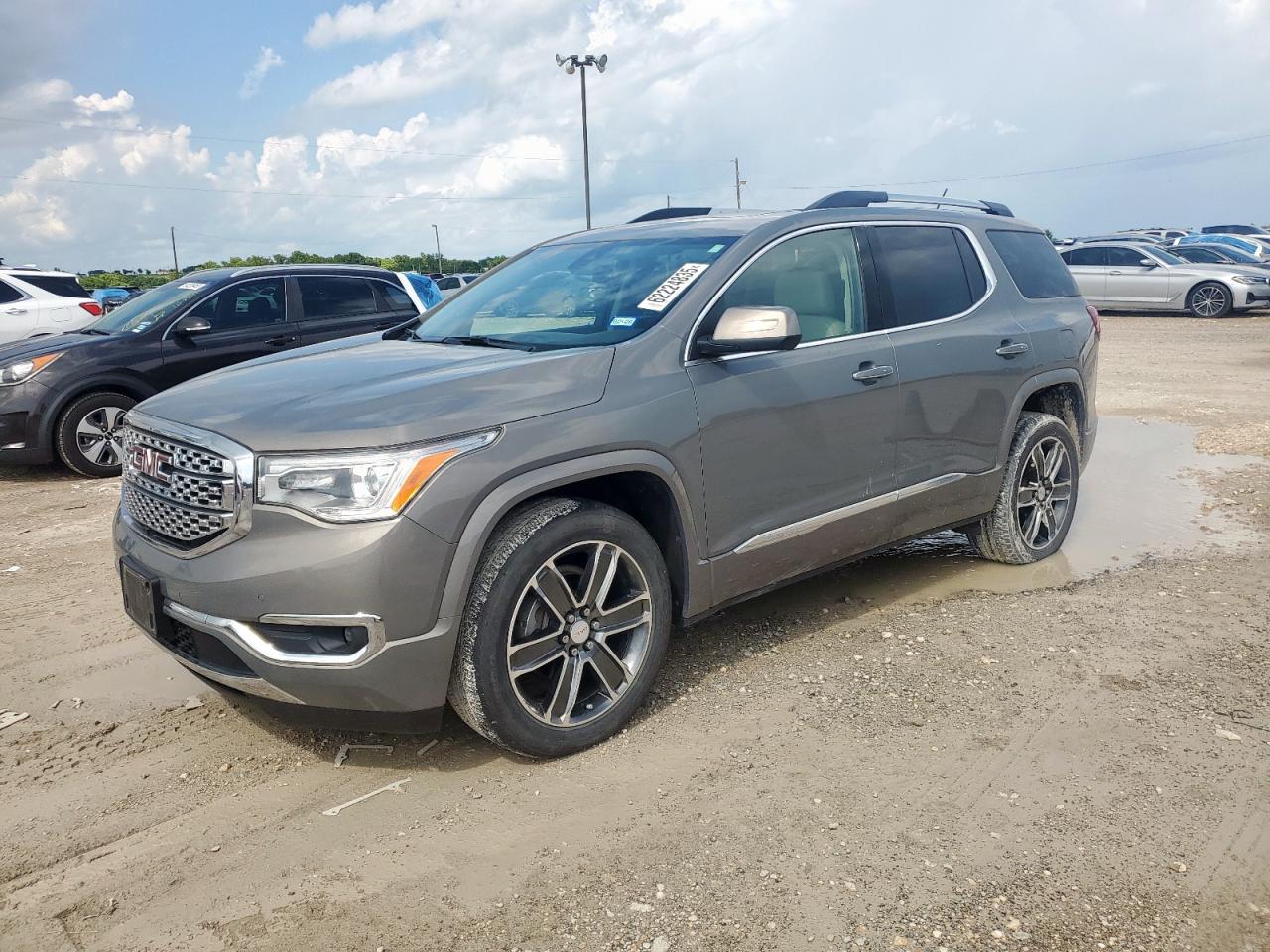 GMC ACADIA DENALI