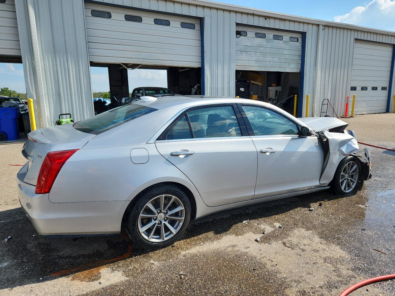 CADILLAC CTS LUXURY