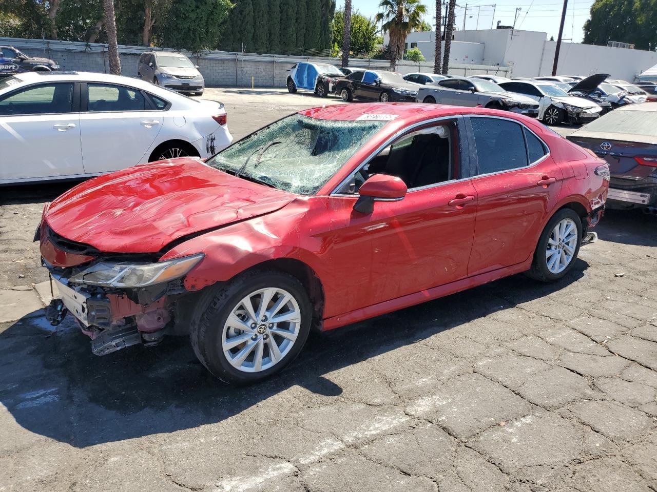 TOYOTA CAMRY LE