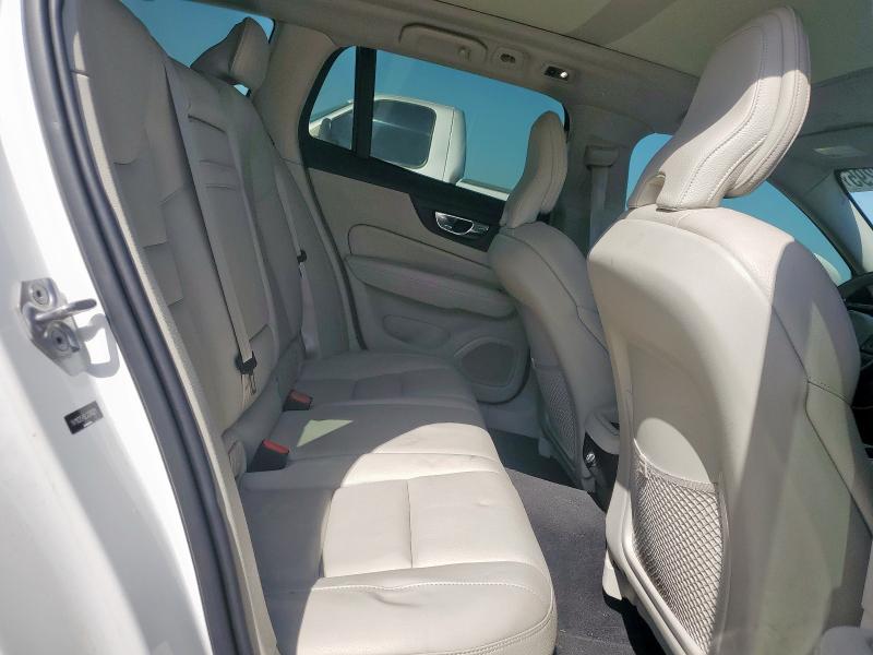 2020 VOLVO V60 T5 MOM YV1102EK5L2376271