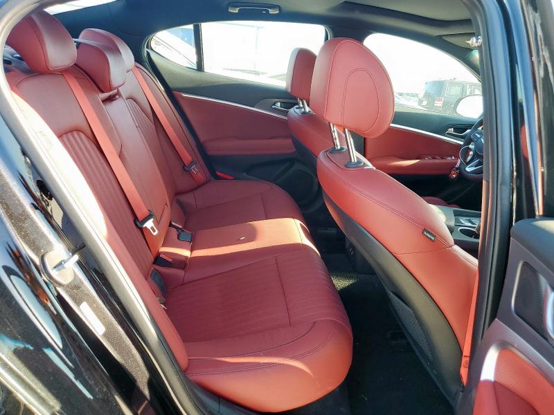 2025 GENESIS G70 BASE KMTG34SC8SU148950