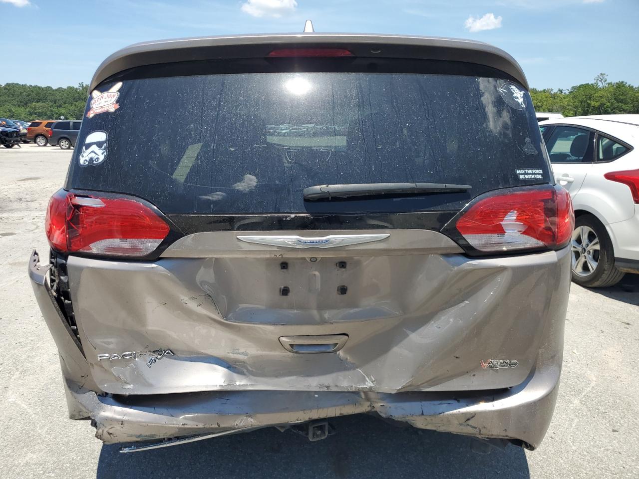 CHRYSLER PACIFICA TOURING L