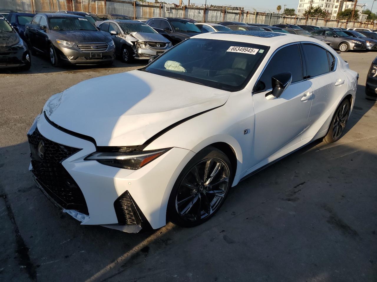 LEXUS IS 350 F SPORT DESIGN