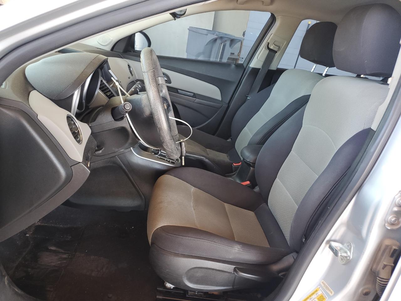 Chevrolet Cruze ls 2013