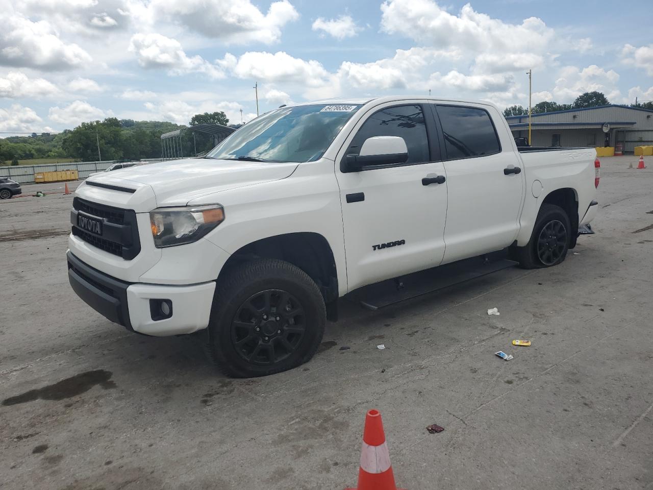 TOYOTA TUNDRA CREWMAX SR5