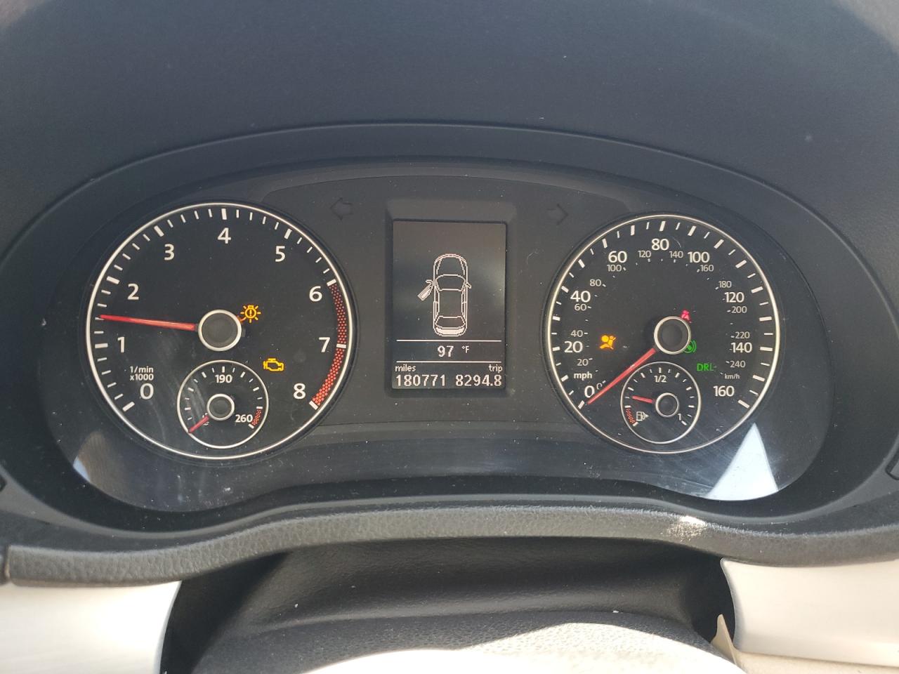 VOLKSWAGEN PASSAT SE