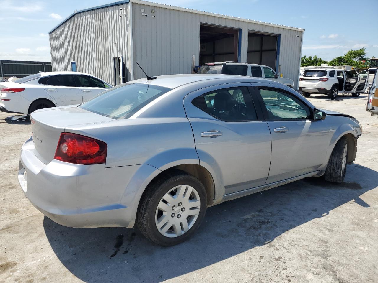 DODGE AVENGER SE