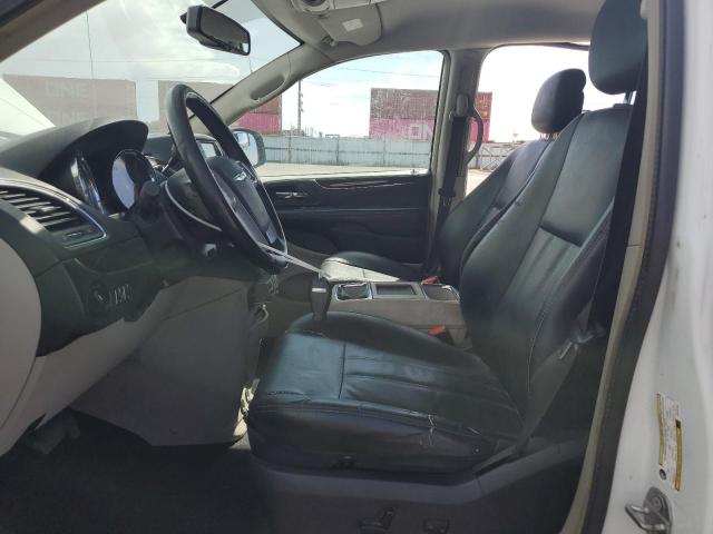 2016 CHRYSLER TOWN & COU 2C4RC1BG1GR245193
