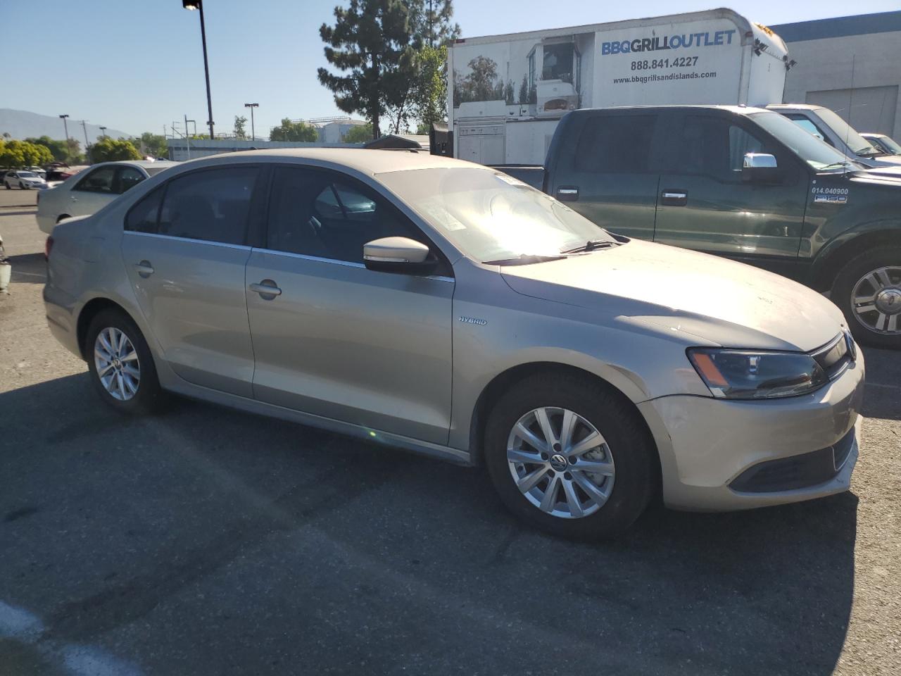 VOLKSWAGEN JETTA HYBRID