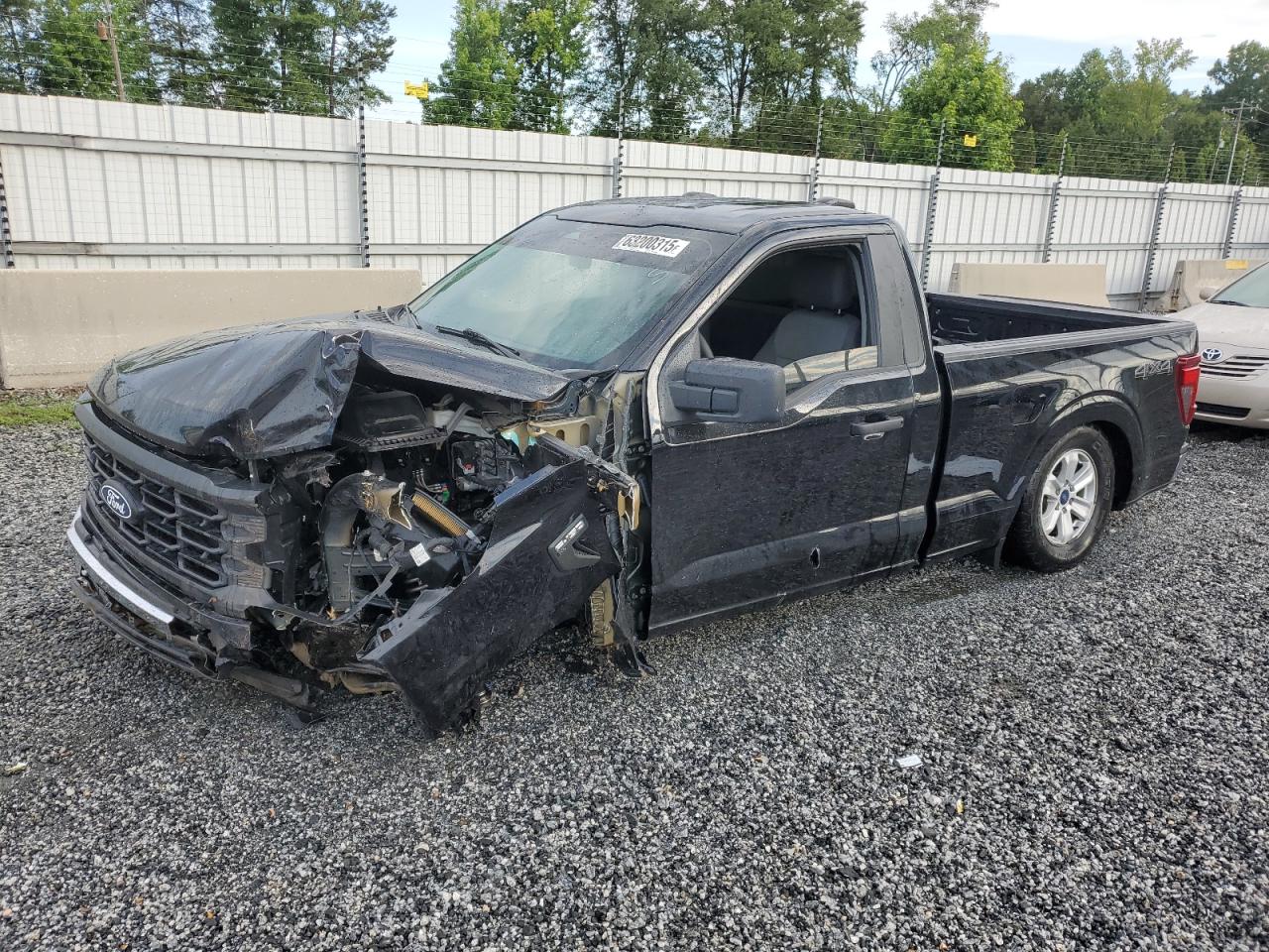 FORD F-150 XL
