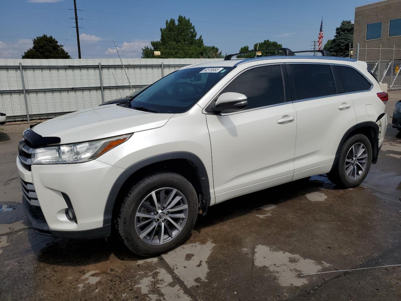 TOYOTA HIGHLANDER SE
