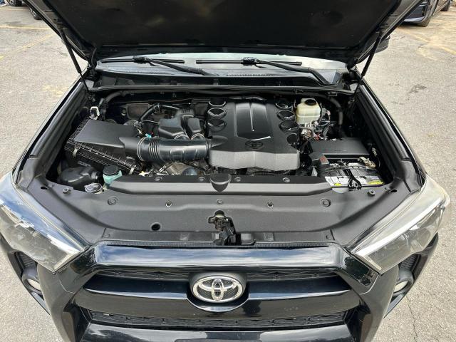 2017 TOYOTA 4RUNNER SR JTEBU5JR6H5415941