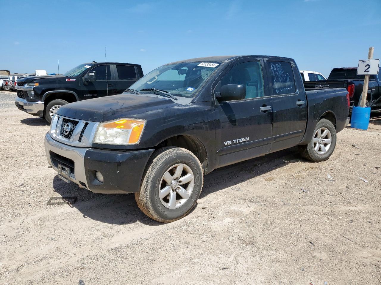 NISSAN TITAN S