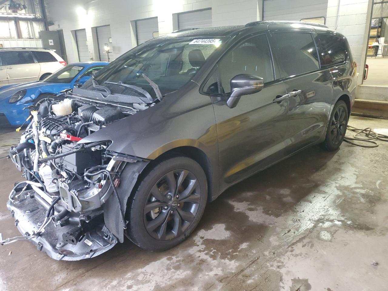 CHRYSLER PACIFICA LIMITED