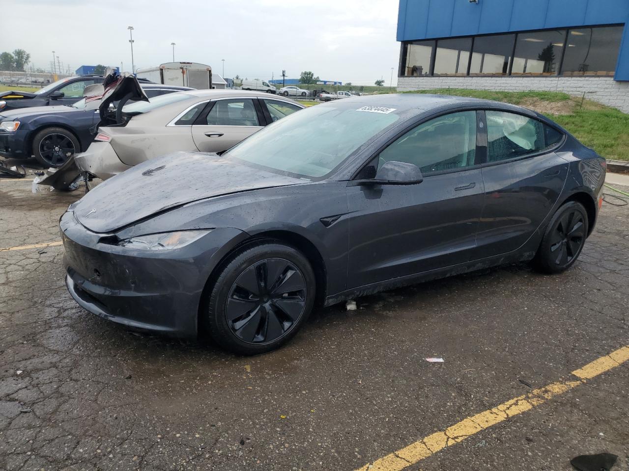 TESLA MODEL 3