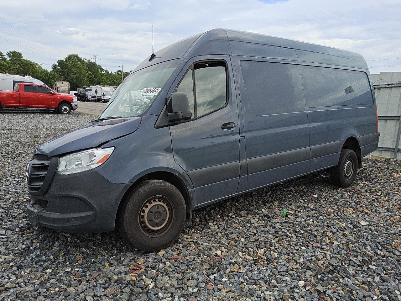 MERCEDES-BENZ SPRINTER 2500/3500