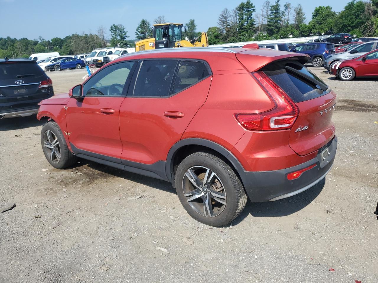 VOLVO XC40 CORE