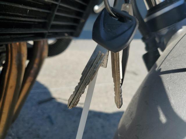 2004 HONDA CB900 F JH2SC48084M200173