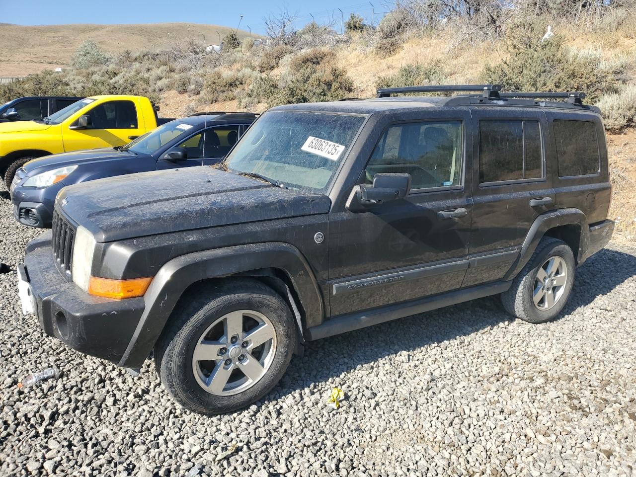  Salvage Jeep Commander
