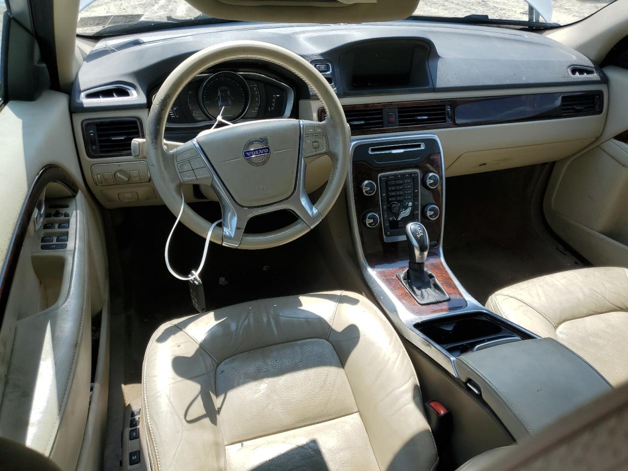 VOLVO XC70 T6 PREMIER+